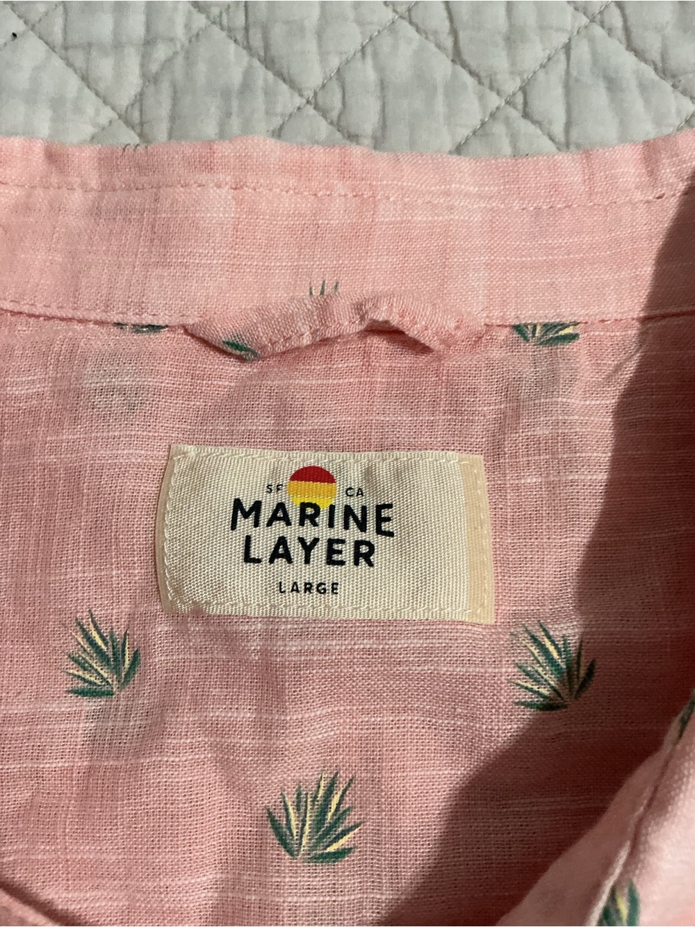 Marine Layer Pink Agave Short-Sleeve Cotton Button-Down Shirt Size L - Picture 2 of 9